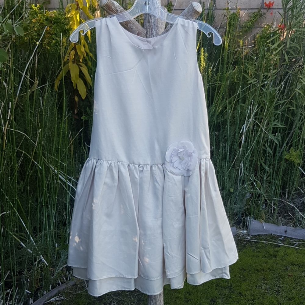 Girls Pippa & Julie sz 16 dress